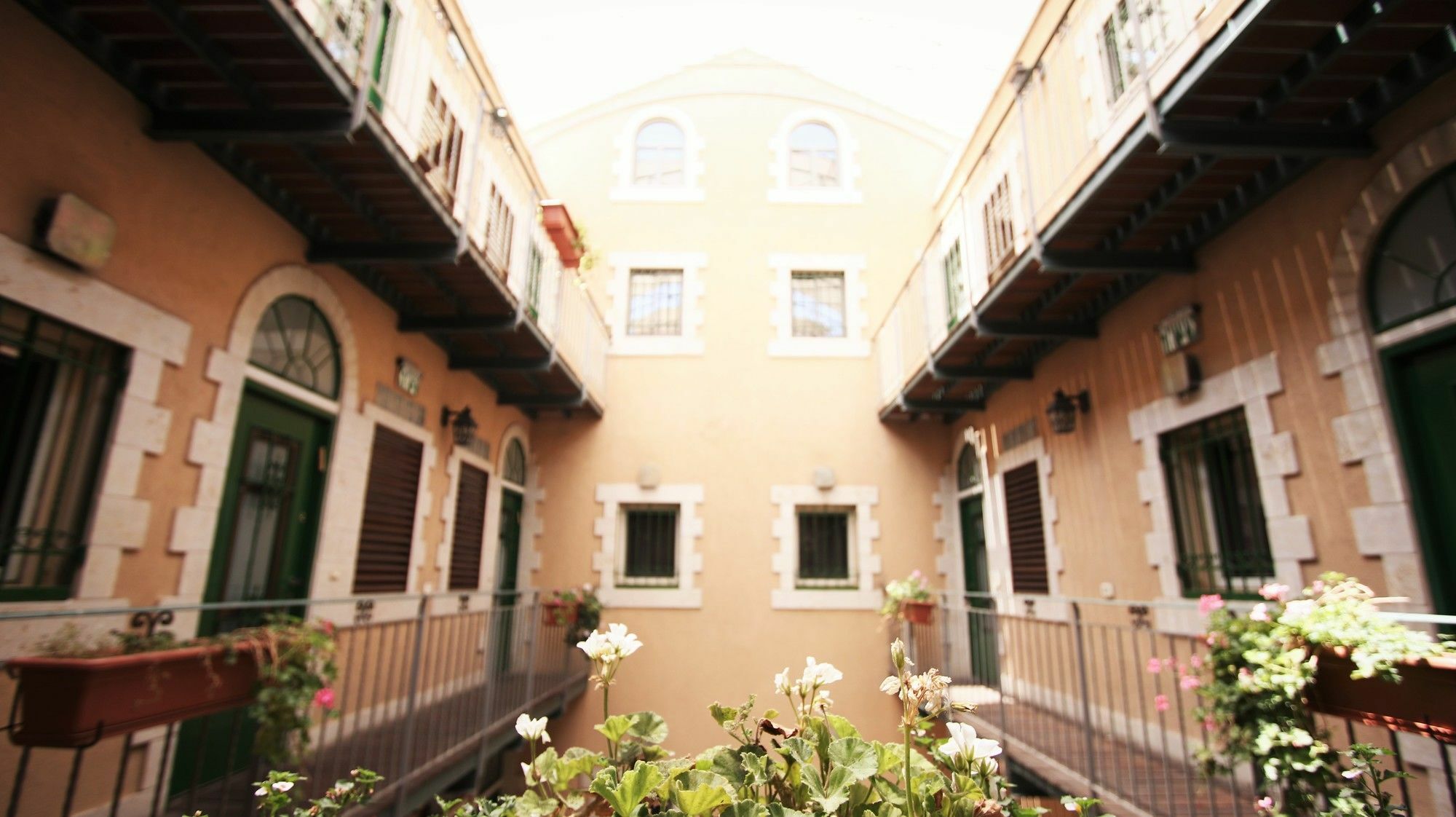 The Market Courtyard - Suites Hotel Jerusalem Exterior foto